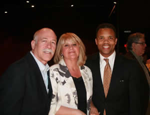 Jim and Glenna Hennessy with Congressman Jesse Jackson Jr.