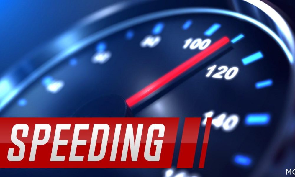 speeding, officer draws weapon