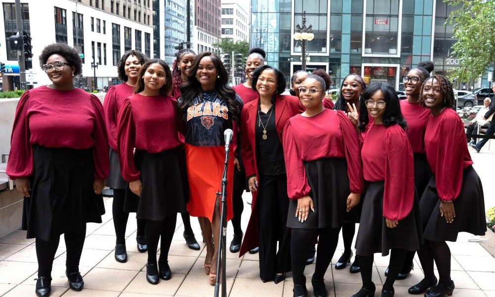 Southland College Prep Girls Choir and Fox 32 anchor Anita Blanton